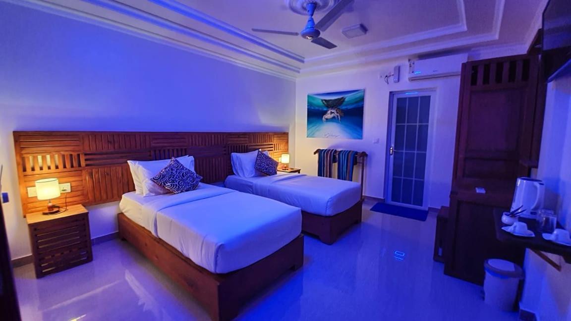 Kamadhoo Inn Exterior photo