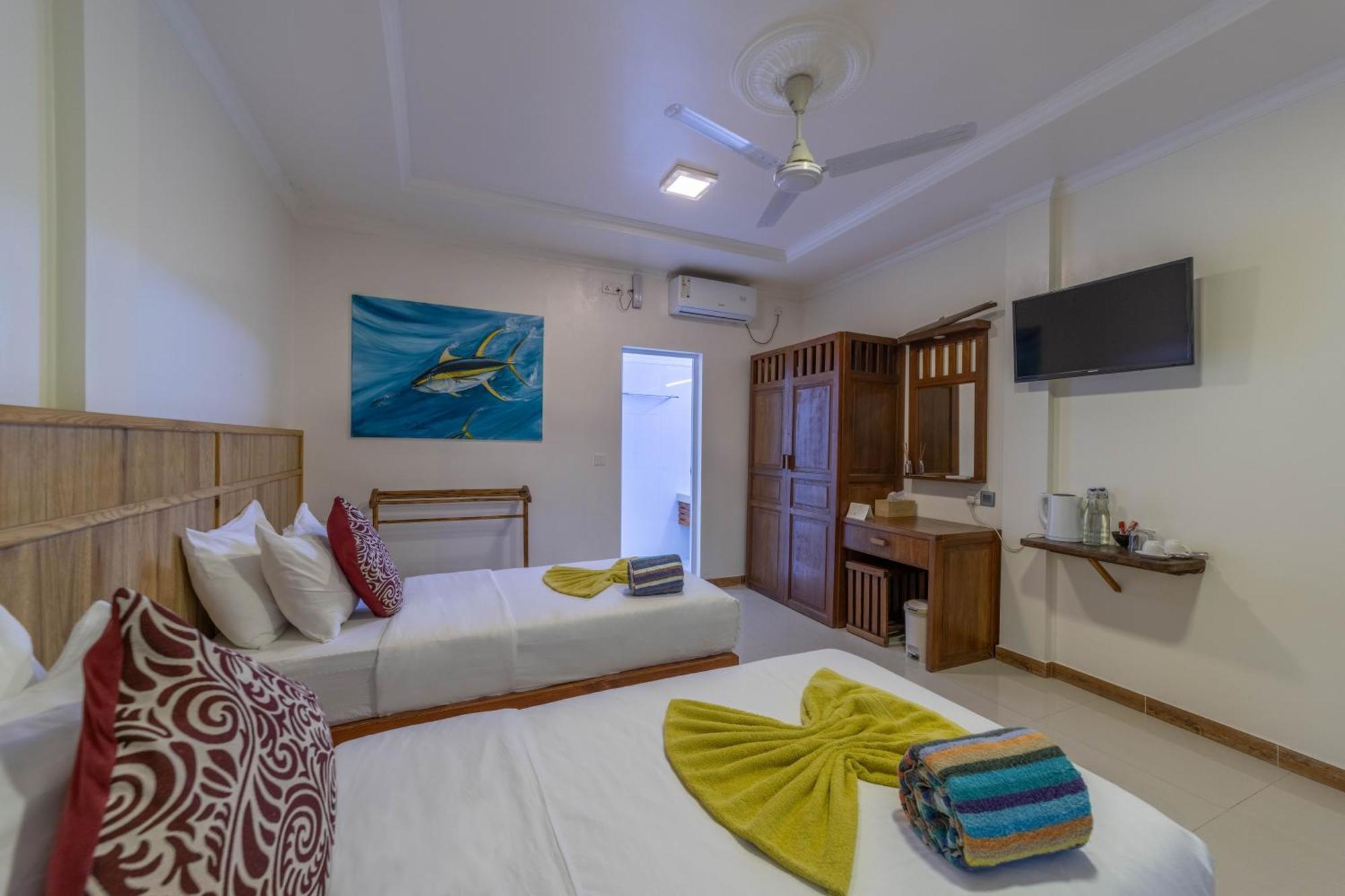 Kamadhoo Inn Exterior photo